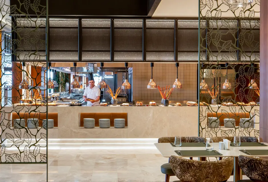 THE BUFFET MAIN RESTAURANT41