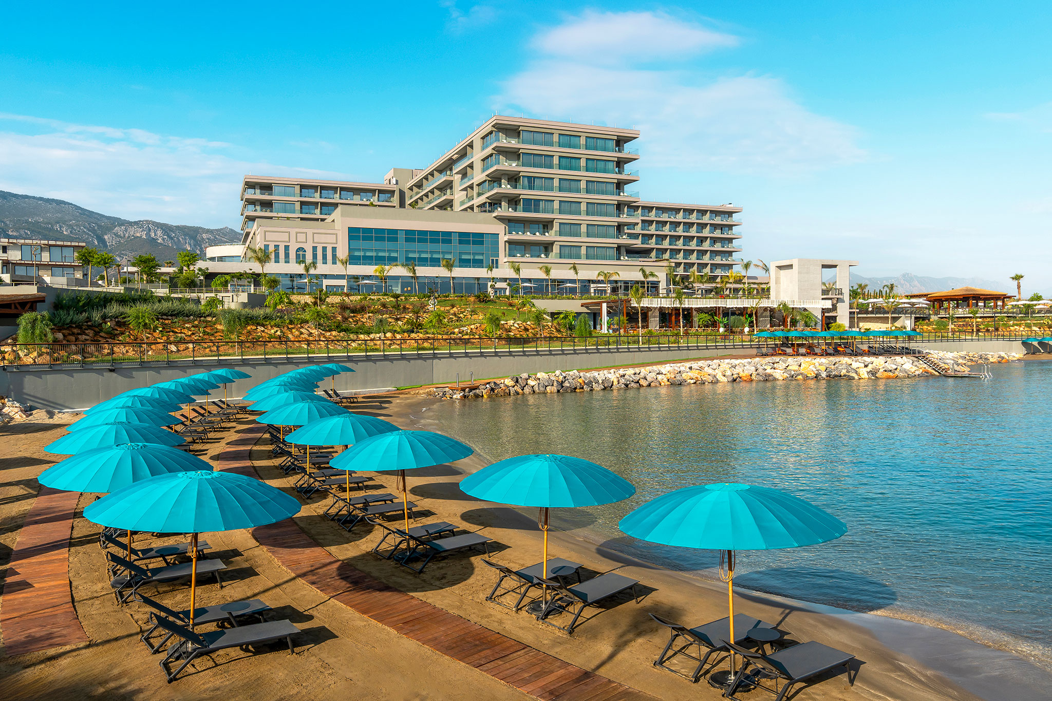 BEACH & PAVILIONS7