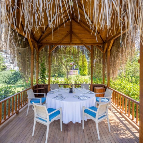 POSEIDON GARDEN PAVILLION