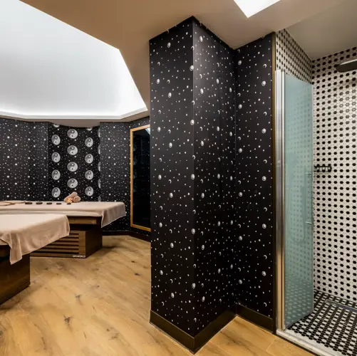 H YIN YANG COUPLE MASSAGE ROOM 3