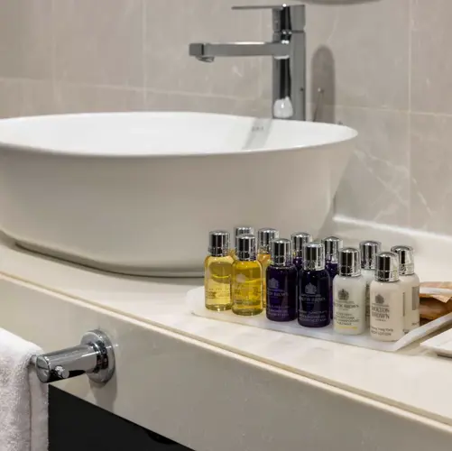 Bathroom Molton Brown2