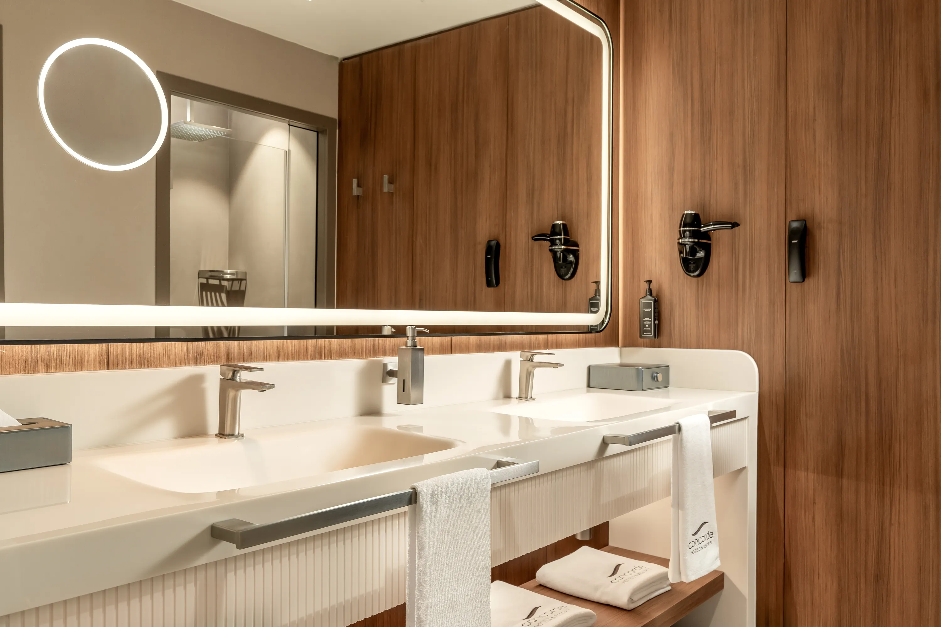 FAMILY SUITE3
