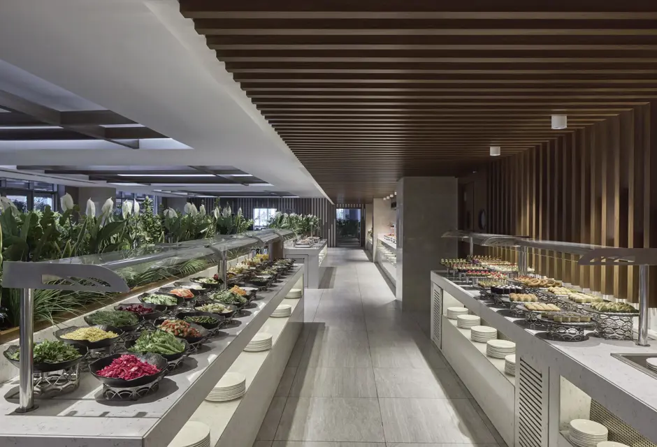 THE BUFFET MAIN RESTAURANT11