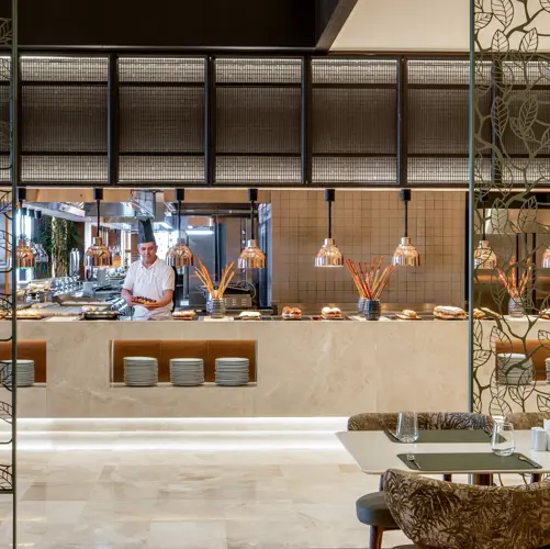THE BUFFET MAIN RESTAURANT43
