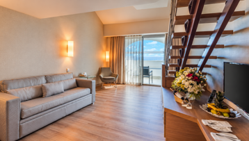 De Luxe Duplex Room