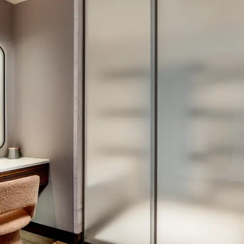 SIGNATURE SUITE (1 BEDROOM)10