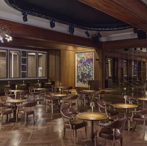 CHAMPION SPORTS BAR2