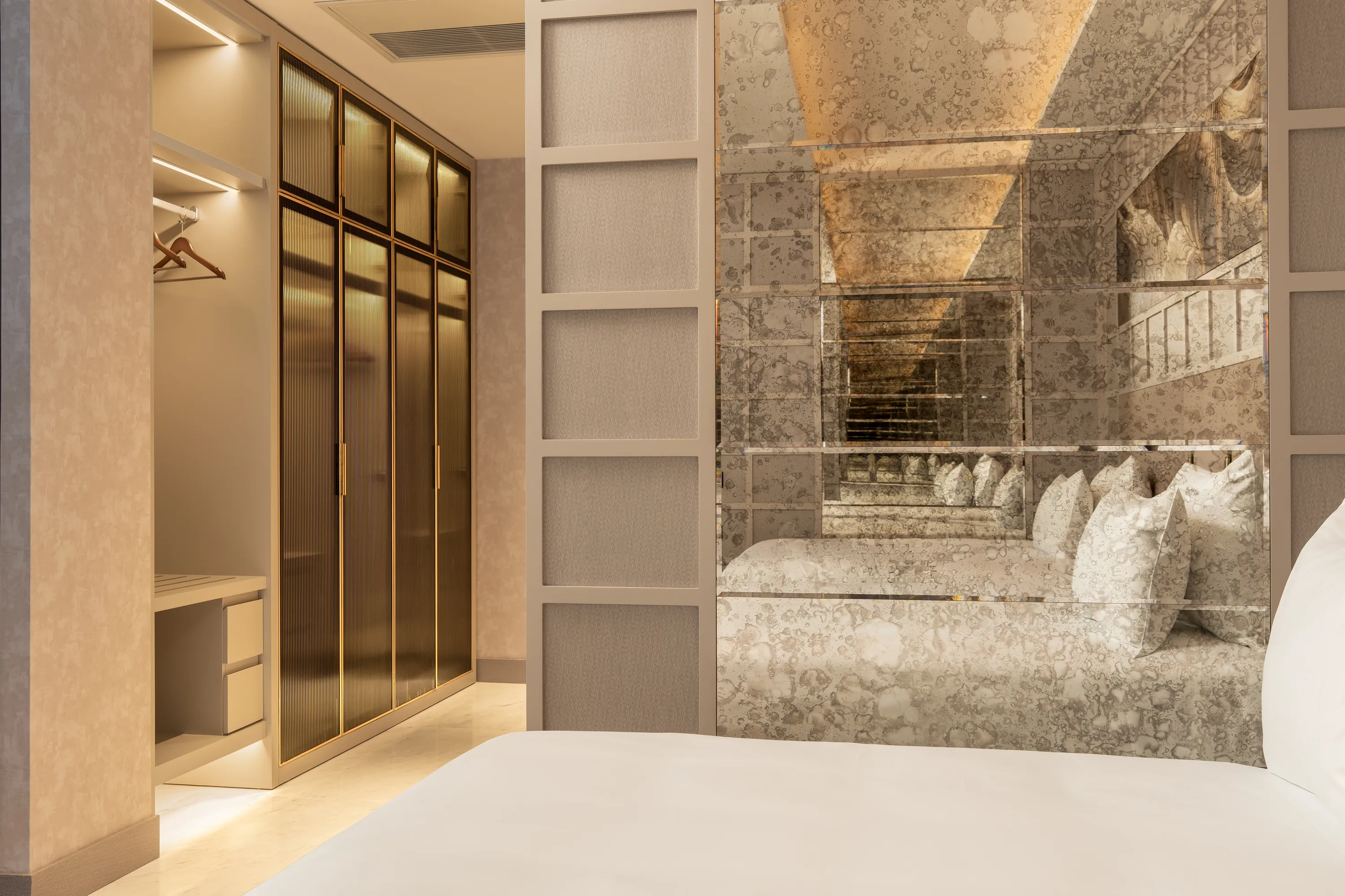 PRESIDENTAL SUITE21