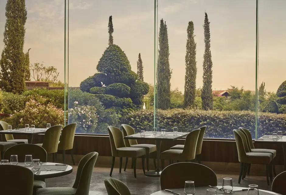 THE BUFFET MAIN RESTAURANT13