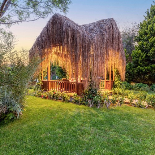 Dafne Garden Pavillon