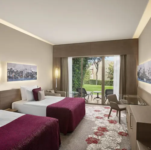 DELUXE GARDEN VIEW ROOM3