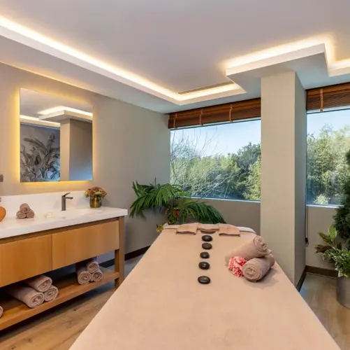 H CLASSIC MASSAGE ROOM 3