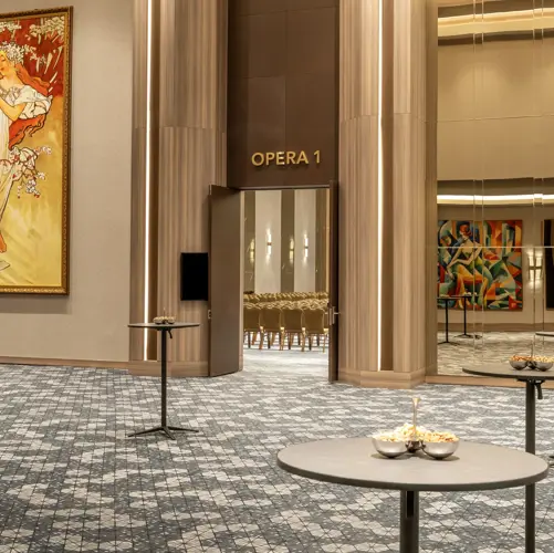 OPERA FOYER6