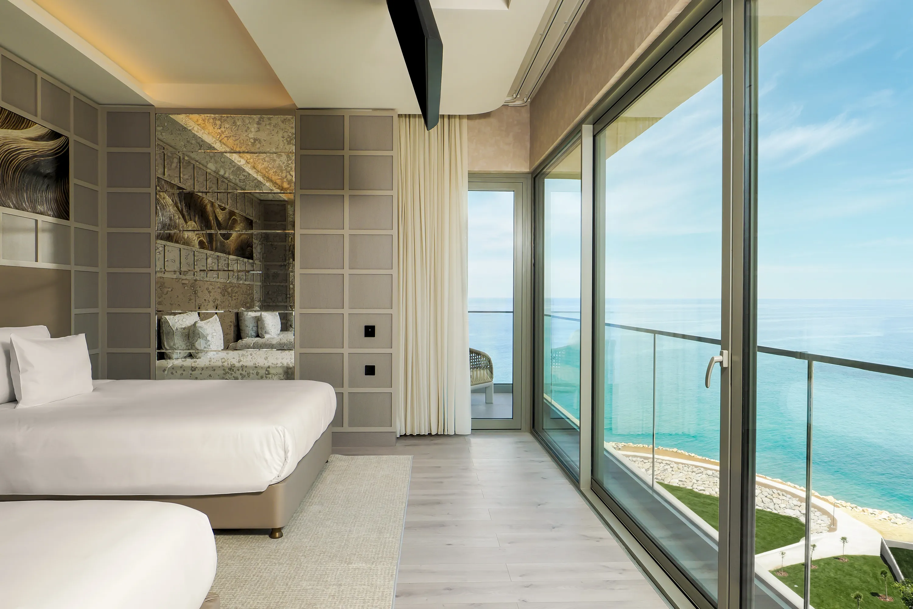 PRESIDENTAL SUITE13